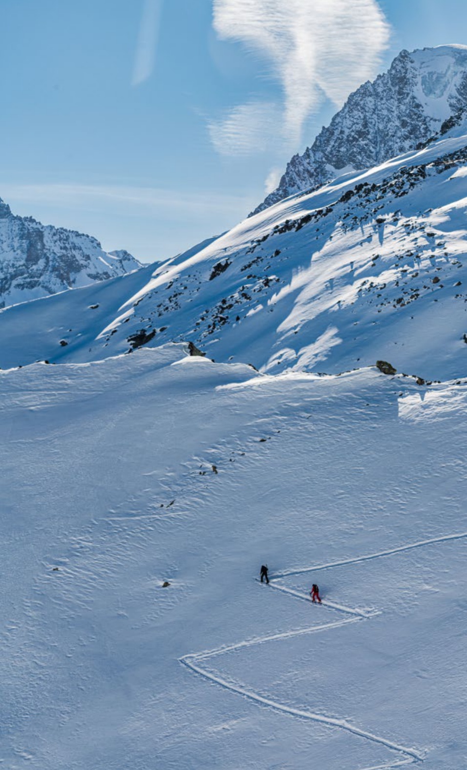 A Valley at Standstill